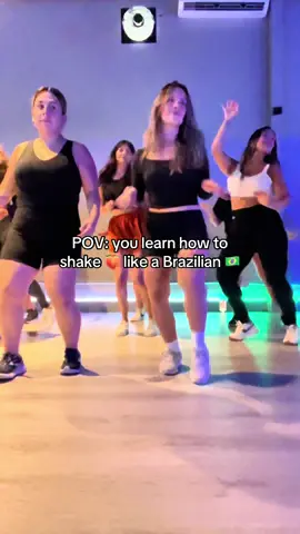 Booking the next flight to 🇧🇷 @Nanda Teixeira #brazil #brasil🇧🇷 #braziliandance #losangeles #danceclass #amigas @MarianaVeyna 