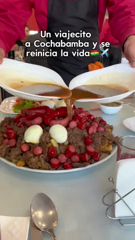 En Cochabamba se come para vivir o se vive para comer?😍🇧🇴 Recomienden lugares para que todos vayamos en Cocha❤️ #cochabamba #cochabamba_bolivia🇧🇴 #comida #comidatradicional #comidacallejera #joshylu #restaurant #bolivia #bolivia🇧🇴 #parati #viral #fyp #fypage #fypdong