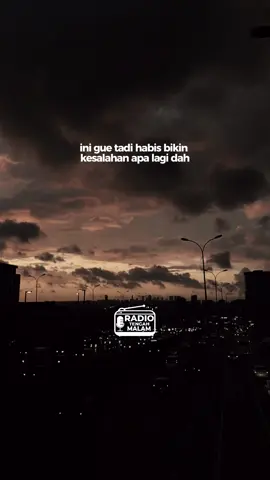Apa perihal Wanita yang paling susah dimengerti ? • • • Cc : Song : Ada Band - Karena Wanita Footages : Pexels
