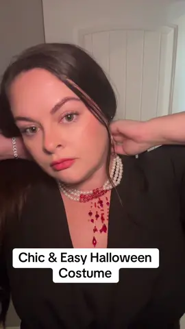Easy halloween costume! This halloween necklace with a little black dress makes such a cute Halloween costume idea. 