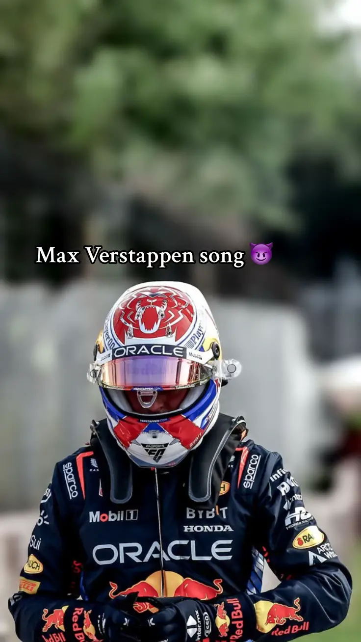 #formula1 #lewishamilton_44👑🇬🇧 #maxverstappen1 #landonorris #foryou #fyp #mclaren #mercedes #ferrarif1 #formulaonedriver #7timesworldchampion #leclerc #charlesleclerc #song @シDennyxシ @ChristopherTylerDavid 