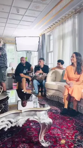 #كواليس #كواليس_تصوير #مسلسل_شراب_التوت #افريم_الاسيا #باريش_كيليتش #سيلا_ترك_اوغلو #kızılcıkşerbeti #sılatürkoğlu #evrimalasya #barışkılıç #dram #explor #explore #explorepage #turkey 