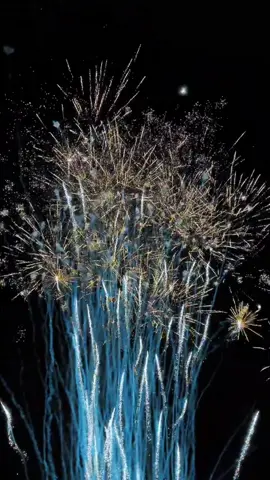 #fireworks #firecrackers #paritbuntarperak #selangor #nilai #johor #melaka #johorbahru #happyboom #bungaapi #Ramadan #raya #aidilfitri #puasaramadhan #puasa 🎆🎆