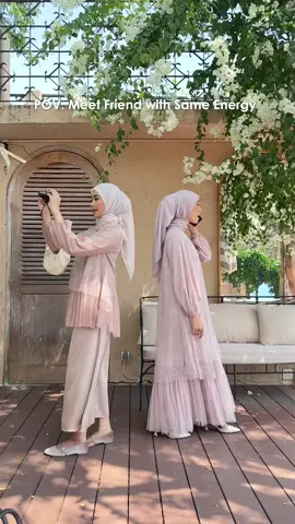 Mana nih yang suka kembaran sama bestienya bisa banget pake Syahira Dress dan Syahita Tops😝🌸