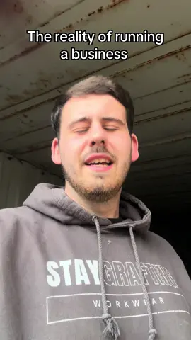 The reality of running a business #electrician #electriciansoftiktok #sparky #electricianlife #fypシ゚ #apprentice #dayinmylife #fyp #bussiness 