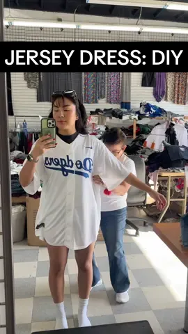 ib @Stormy #DIY #jerseydress #jerseyoutfit #sportychic #sportystyle #sportyoutfit @Los Angeles Dodgers #dodgers #dodgersgameoutfit 