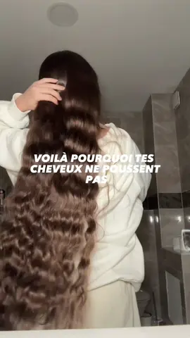 le fait d’abuser les bains d’huiles peut aussi être une raison !!🤓 ig : melissaxmel sc : melissaaxmel #hairtok #haircare #hairtips #SelfCare #GlowUp #longhair 