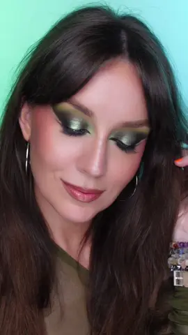 UNDEGROWTH PALETTE FROM @Cosmic Beauty Team COSMIC BRUSHES ✨✨#undergrowthpalette #cosmicbrushesundergrowthpalette #cosmicbrushesundergrowth #liverpoolmua #liverpoolmakeupartist 