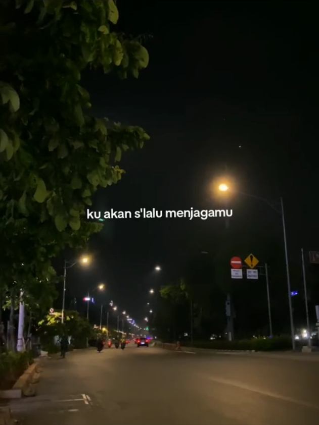 kita sama-sama terus ya :) #xyzcba #lyrics #foryou 