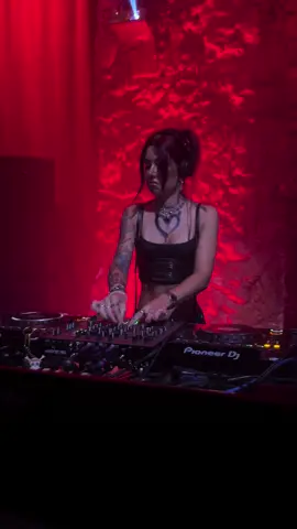 Bass face baby 💃🏻 #ragerave #templeclublisboa 