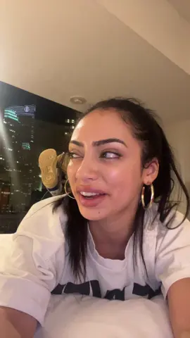 Girls talk cause seriously why ?????? 🤷‍♀️🤷‍♀️🤷‍♀️🤷‍♀️ #letstalk #girlsgirl #fypシ #mynxie #leareynafaria 