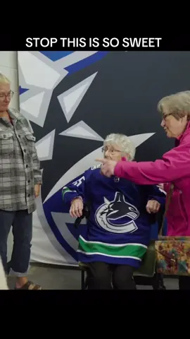 CRYING #quinnhughes #NHL #hockey #hockeytok #vancouvercanucks #canucks #hockeytiktoks #hockeyplayers 