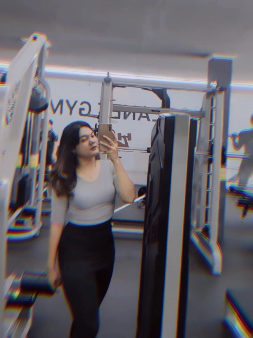 Stop yaaa 🫵 #gym #GymTok #gymmotivation #gymrat #GymLife #gymgirlsoftiktok #gymgoals #gymgirltiktok #planetgym #gymcikarang #fyp #fypage #fypp #fypagee #fypagetiktok #cikarang #cikarangselatan #cikarangtiktok #cikarangviral 