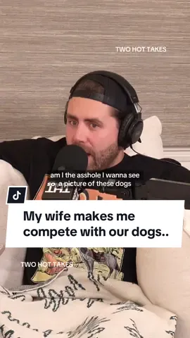 Y'all need a trip to PetSmart #twohottakes #podcast #redditreadings 