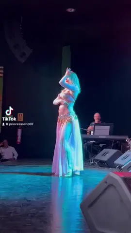 Performance belly dancer sarah + kervansaray #cannes #cannes #show #cannnescarlton #bellydance #dubai #show #viral #fypage #fyp