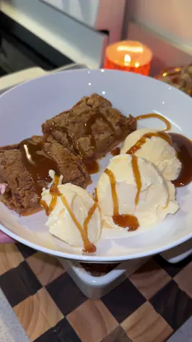 Pumpkin dump cake 🍰 🎃 #cake #dumpcake #pumpkindumpcake #dessert 