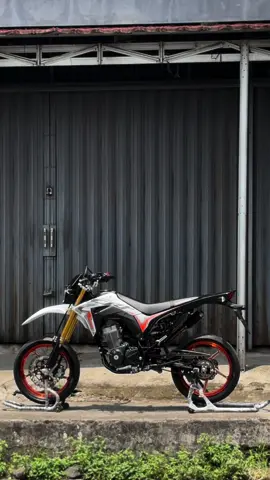 #CapCut  🧡🤍✨#surex #crf #crf150l #fypシ゚viral #viraltiktok 