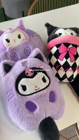 will 10000% be back for the claw machine  📍some more LA  #lacoffeeshops #cafelosangeles #ktown #ktownla #thingstodola #cutecoffeeshops #cutecafe #aestheticcafe #clawmachine #girlsday #bestiedate  #dateideas #cutedateideas #dateideaslosangeles  