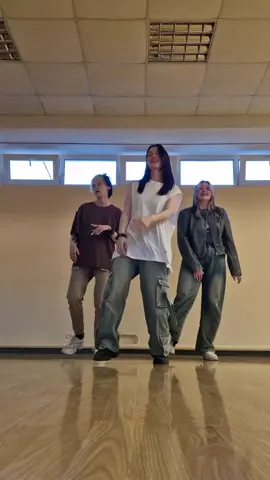 Give me everything 🦇&🐶&🐯 #limgloss #fyp #dance #challenge #tiktok #givemeeverything 