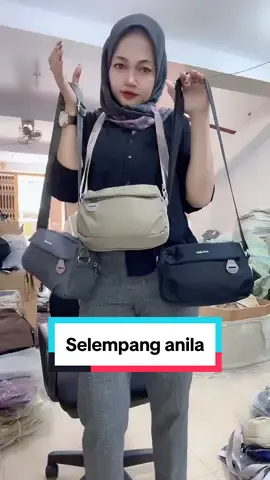 Nih sayy tas beseler nih yakin gak pengen #jielshicollection #fyp #belilokal #belilokaltiktok #slempangwanita #racuntiktok #cekkeranjangkuning 