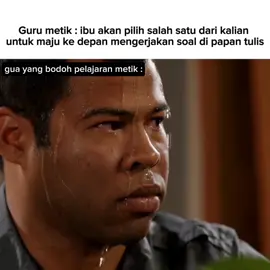 keringat dingin njirr 💀💀🗿 #padahariini #meme #fyp #twolol #memestiktok #kocak 