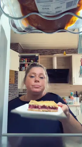 Was ist Deine lieblings kuchen?#probierenmitkarina #learnwithkarina #maskiergang 