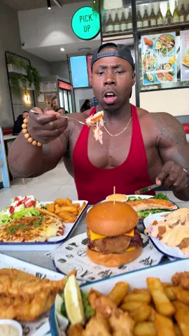 Have you ever had salmon this good? 😋 @bluemarlincs  • 📍15 13-15 Lake Street, Caroline Springs 3023 • • • • #salmon #dance #melbourne #Foodie #australia 