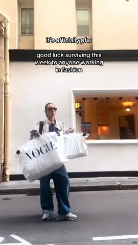 #fashionpr #prassistant #paris #prgirly #fy #parisfashionweek #fw24 