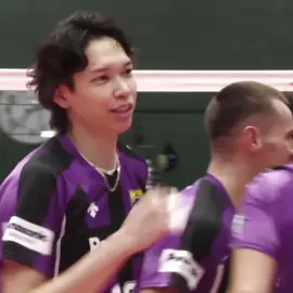 THE ART of the OSAKA BLUTEON'S CAPTAIN, with the position of MIDDLE BLOCKER, NUMBER 10, AKIHIRO YAMAUCHI. do you wonder why i took so long posting this? so yeah good guess, i watched my own compilation for akihiro a million times before posting it.  gah damn i swear the way he SERVES and earns that ACES, the way he SPIKES that ball down to the floor, the way he BLOCKS those attacks is something i will never get enough yapping to people around me. how can you be not addicted like me when i watch his moves??😭 its just soo satisfying to watch that i can watch it all day all night.  i want to watch him play again in person because just two matches isnt enough for me😩😩 I MISS YOU YAMAPII😭😭🫶🫶 #yamauchiakihiro #akihiroyamauchi  #yamauchi #6  #ryujinnippon #japan #volleyball #volleyballworld #fypシ #fyp #fypviral #fypp #osakabluteon #panasonicpanthers #ilysmakihiroyamauchi 