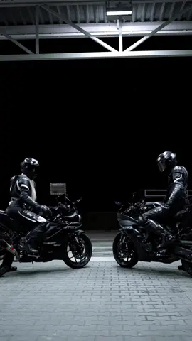 Aura ♾️ 👥 @_soniarides  * * * #motorcycle #yamaha #bikerboy #bikergirl #bikelife #sportbike #superbike #bikelovers #bike #bikersoftiktok #dainese #viral #fyp 