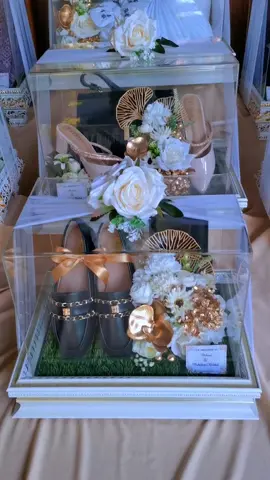 hantaran milik kak mahmud untuk kak khabibah ❤ order ⬇️ WA : 083110362004 🏡 Lokasi : depan pasar pegandon 📍 Maps : Abbasy florist #hantarankendal  #sewaboxseserahan  #sewaboxkendal  #s  #hantaran  #hantaranpernikahan  #hantaranlamaran 