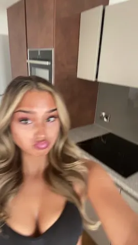 Fee like i look like a frube ?