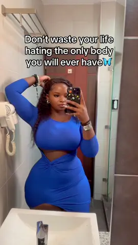 Don’t let your reflection become your enemy—choose self-love over self-criticism and reclaim the beauty that’s always been yours.♥️ #relatable #viraltiktok #bodypositivity 