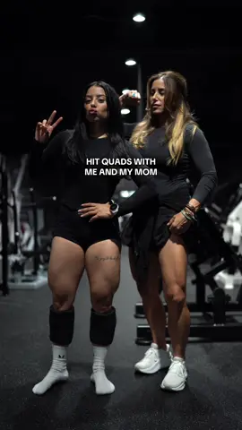 quad pumps with momma🍗   knee sleeves are @myprotein 🖤