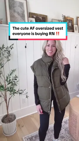Its perfectly oversized. Im wearing a size small 👌 #falloutfit #falloutfits #dealhunter #fallfashiontrends #falloutfitinspo #fashionistafaves #tiktokshopnewarrivals #tiktokshopblackfriday #fallfreshness #neutraloutfit #falldealsforyou #puffyvest #puffervest #puffervestoutfits 