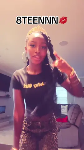 We are LEGALLLL🔞💋💋   #eighteenthbirthday #8teen #18thbirthday #birthdaygirl #birthday #blackandgold #legallyblonde #blackgirlluxury #schoolbirthday 