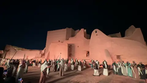 #اكسبلور_اليوم_الوطني_السعودي94 العرضة السعوية من امام قصر سلوى في الدرعية
