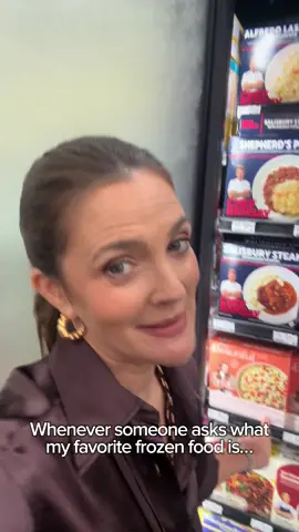 I can’t pick just one favorite @Beautiful By Drew frozen meal… I love them ALL.  Frozen Food by Beautiful is available now at Walmart in the Frozen Food Section.