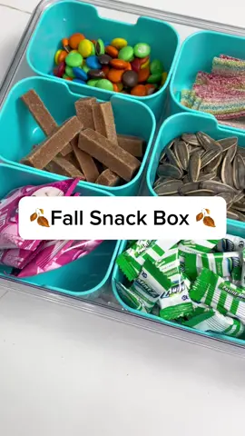 On sale for $5.99 right now!#snacklebox#snackbox#familymovienight#snackcontainers 