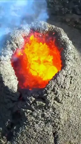 LAVA_Gunung_Merapi_Yang_Lagi_AKTIF #Gunungberapi  #Aktifgunungberapi 