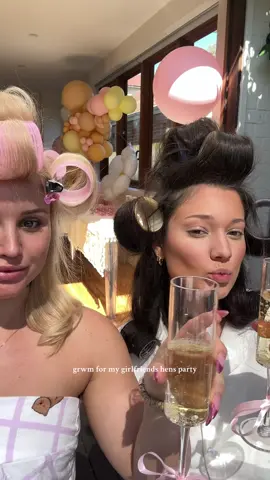 Welcome to the chaos of getting ready with my girlfriends 💓 💕#slimaarons style 🫡 #grwmmakeup #girlchat #makeup #henparty #besties #girls #makeupfyp 