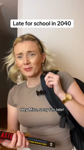 Oooo the sass on her… #comedyskit #schoolin2040 #school #2040 #memes #excuses #latememes 