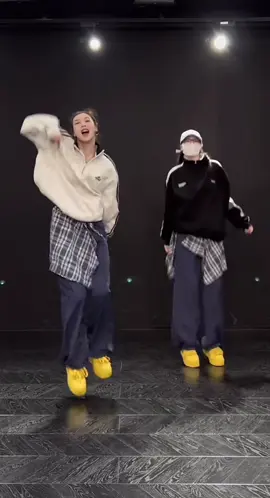 #onedirection #dancer #C颖Emily #一学就会系列 #ehen编舞 #浅跳一下 #dance #甜辣颖 #whatmakesyoubeautiful #challenge #douyin 