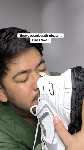 Bilhin mo na to kung gusto mo bumango sapatos mo! Buy 1 take 1 pa! #shoedeodorantspray #shoedeodorizer #shoedeodorant #shoedisinfectant #shoecare #smellyfoot #fyp #shoesmellremoval #shoecaretips #howtoremoveshoeodor #shoeodor #deodorizer #disinfectant 