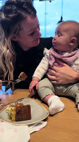 Have you been to a @M&S Food parent and baby morning? To get free cake all you need to do is join their free ‘parent hood’ club and add the offer to your sparks card on the app!  #babyclub #mandscafe 