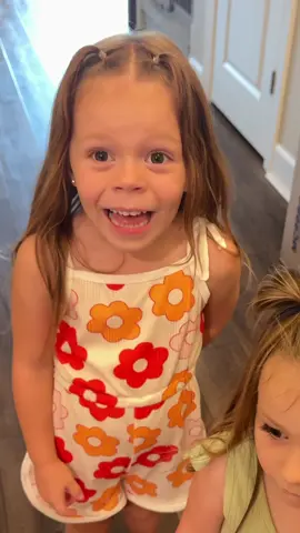 This was too funny 🤣 #comedy #kids #pets #funnyreaction #dogs #family #parents #prank 