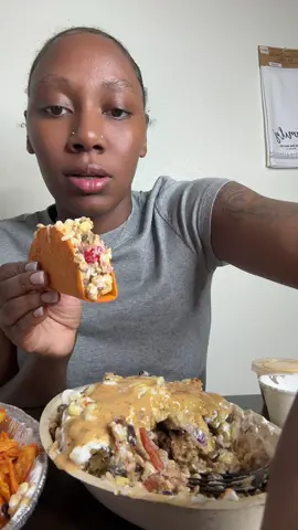 #chipotle #usa🇺🇸 #fyp #mukbang #chipotlemukbang #foryoupage 