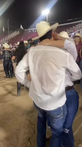 🫶🏻#fyp #viraltiktok  #viralllllll #baile #asisebailaensonora🤠🌵 #asisebailaenelrancho😍🌵 #losalameñosdelasierra #alameñosdelasierra @Alameños de la Sierra Oficial 