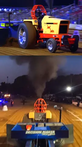 Sunset Hooker at the Buck Pull-Off #agricolturelife #case #tractors #agriculture #casetractors#agri #farmingpictures #casemaxxum #farm #tractor#orangetractors #jicase #JeromeIncreaseCase #tractorvideo#tractorpull #tractorpulling