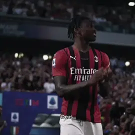 Deus.  #motivacao #reflexaododia #deus #futebol #rafaelleao #reflexao #fyy #deus_no_controle 